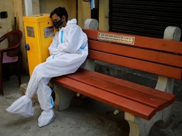 Франція направить до Індії партію кисневого обладнання для боротьби з пандемією