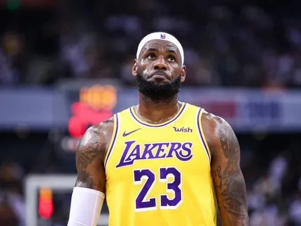 Картка з автографом Леброна Джеймса продана на аукціоні за рекордні 5,2 млн доларів