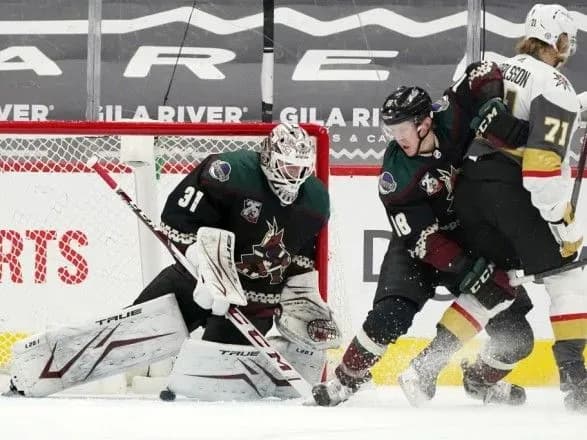 НХЛ: "Арізона" зупинила десятиматчеву переможну серію лідера дивізіону