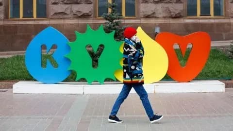 Киев официально вышел из локдауна: что разрешено