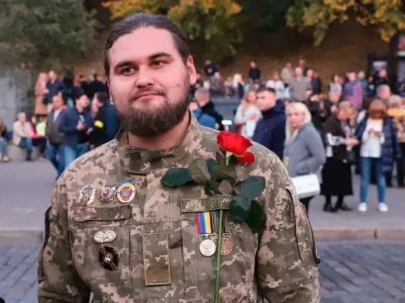 Суд оштрафував учасника протесту під Офісом Президента Влада Сорда за зберігання ордена Богдана Хмельницького