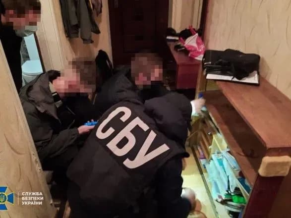 СБУ затримала осіб, які поширювали антиугорські листівки на Закарпатті