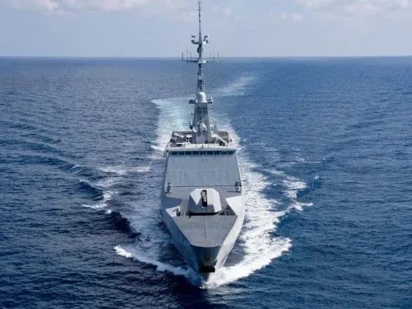 Сигнал Китаю: Японія проводить у регіоні перші спільні військові навчання з Францією і США