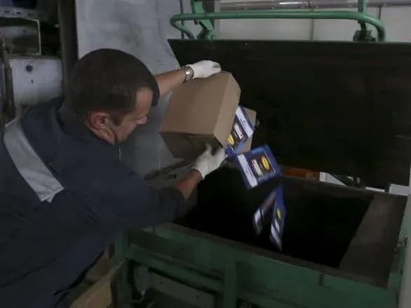 В окупованому Криму спалили 9 кілограм "санкційних" сирів та м'яса