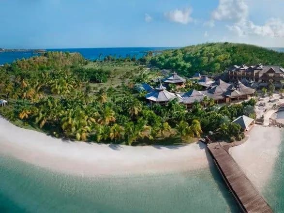 Острівна держава Тринідад і Тобаго вводить надзвичайний стан через спалах випадків COVID-19