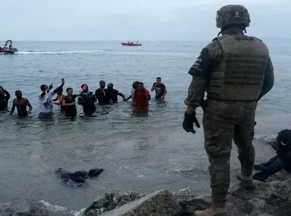 Половина прибулих нелегалів в іспанський ексклав Сеута повернуті до Марокко