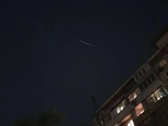 "Супутниковий поїзд" Ілона Маска зняли над Одесою і Києвом