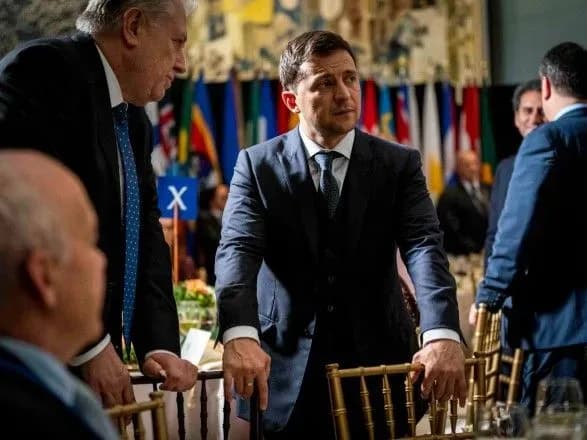 Два роки Зеленського: Президента дорікнули у відсутності боротьби з корупцією