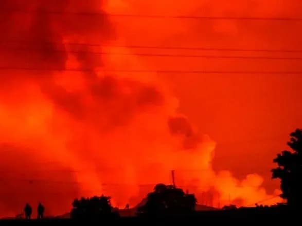 Більше 5 тисяч осіб втікли від лави з ДР Конго до Руанди, через виверження вулкану