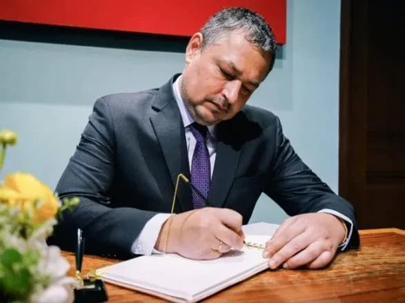 Помер посол України в Таїланді Андрій Бешта
