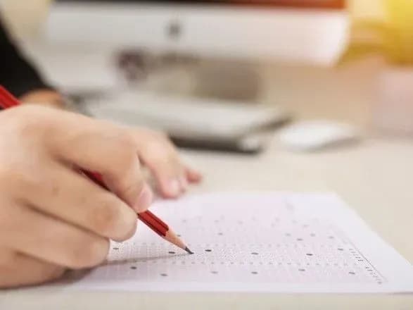Завтра складатимуть ЗНО з історії України. На тестування зареєструвалися майже 299 тисяч осіб