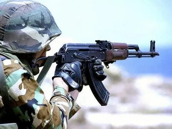 На границе Азербайджана и Армении военные устроили перестрелку