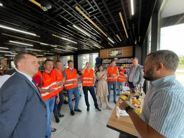 Клієнти відчувають преміальність "БРСМ": що думають казахські нафторітейлери про українську мережу АЗК