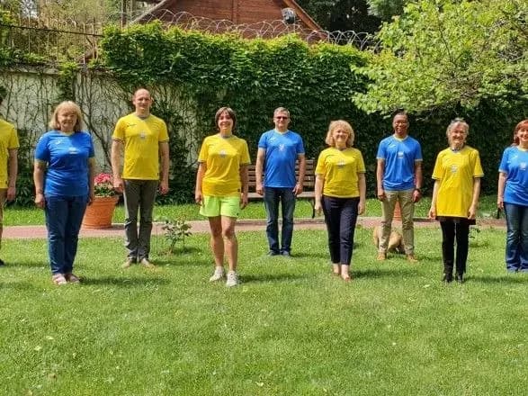 "Героям слава": к Евро-2020 иностранные посольства устроили флешмоб в поддержку Украины