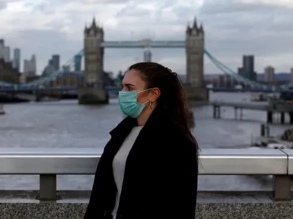 У Британії зафіксували найбільшу кількість нових випадків COVID-19 за добу з кінця лютого