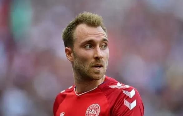 Він був майже мертвий, у нього зупинилося серце: лікар збірної Данії про інцидент із Крістіаном Еріксеном