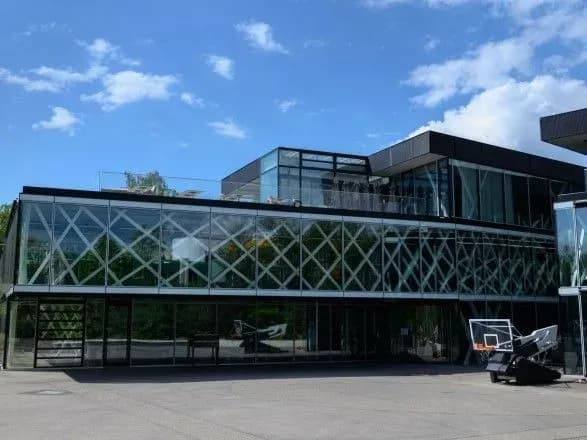 Президент Міжнародної федерації баскетболу залишив посаду через розслідування сексуальних домагань