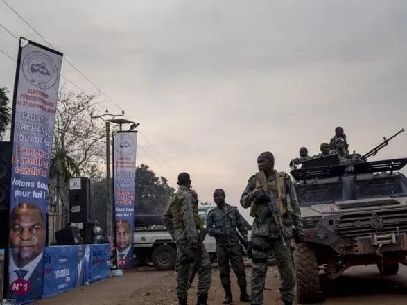 Російських "інструкторів" запідозрили у масовому вбивстві цивільних у ЦАР, які переховувалися у мечеті