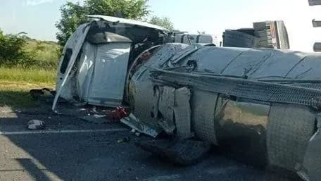 ДТП з цистерною на трасі Київ-Чоп: рух транспорту частково відновили