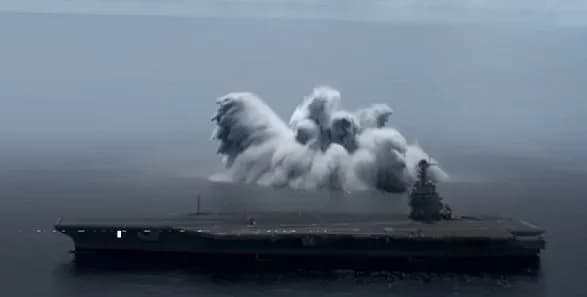 ВМС США начали испытания нового авианосца в Атлантическом океане - используют взрывчатку