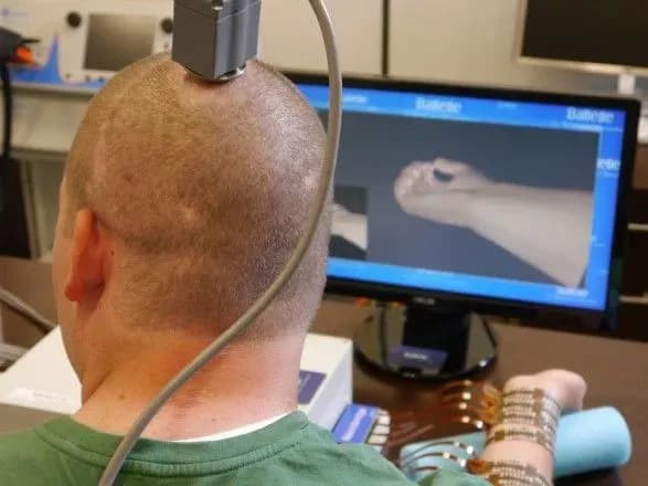 Уряд РФ планує вживляти населенню мікрочіпи в мозок