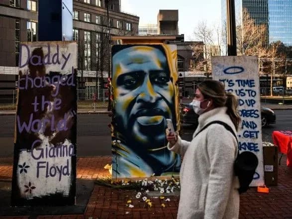 Убийство Флойда: сегодня суд изберет наказания для экс-полицейского Шовина