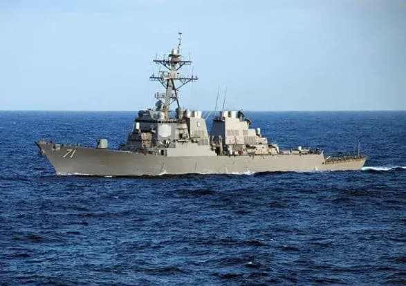 Ракетний есмінець США USS Ross направляється в Чорне море, де пройдуть навчання Sea Breeze за участю України