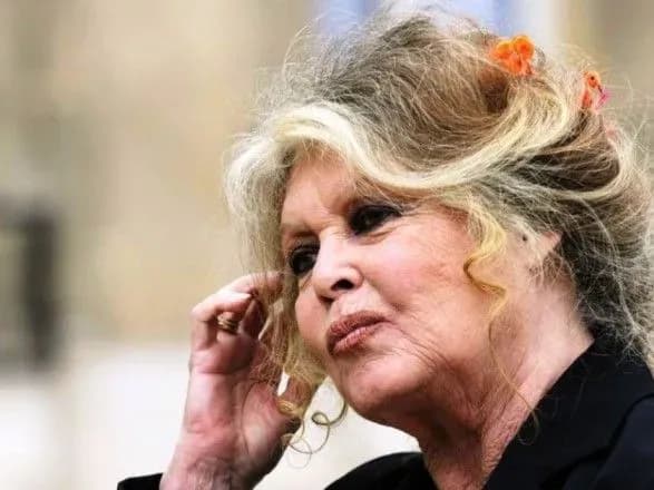 Бріжит Бардо виплатить 7 тис. євро за образу французських мисливців