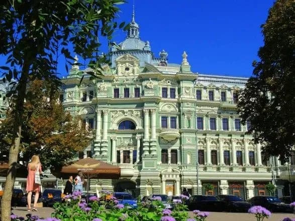 Заказчика и подрядчиков "реставрации" одесского дома Руссова будут судить