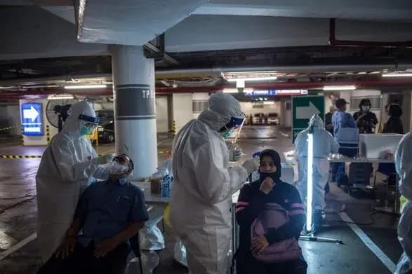 Індонезія сьогодні вводить жорсткий карантин