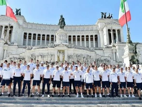 Збірна України з футболу напередодні матчу з Англією прогулялася Римом