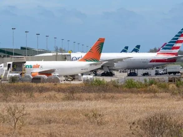 Вантажний Boeing 737 впав в океан біля Гавайських островів