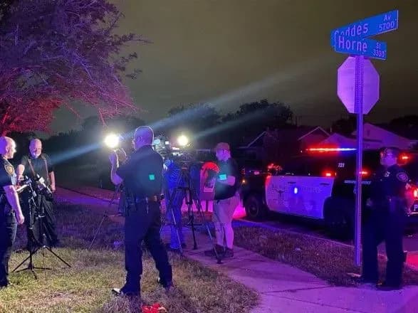 У Техасі на автомийці відкрили стрілянину: 8 поранених