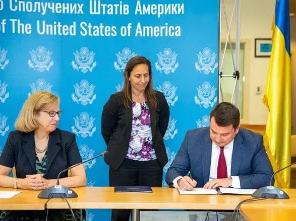 НАБУ та ФБР відновили меморандум про взаєморозуміння