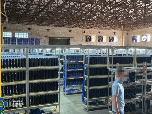 На Винницаоблэнерго разоблачили крупнейшую криптоферму в Украине
