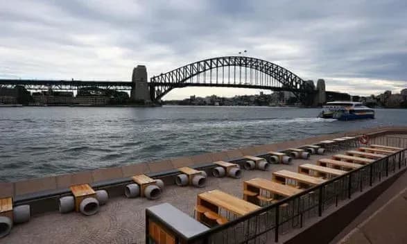 Актеров Натали Портман и Сашу Барона Коэна заподозрили в нарушении локдауна в Сиднее: полиция говорит, все было по правилам