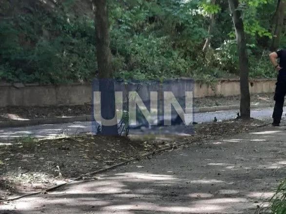 На території психіатричної лікарні розбився на смерть чоловік, зірвавшись з висоти