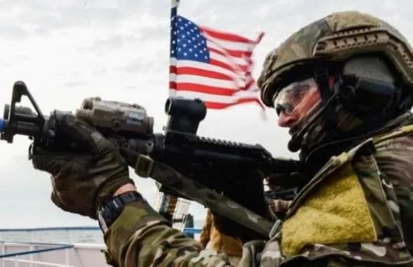 Жінка вперше пройшла навчання елітних спецпризначенців ВМС США