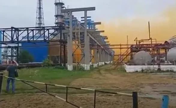 Аварія на “Рівнеазот”: викиди газів можуть впливати на нервову систему та дихальні шляхи