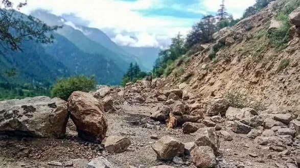 У результаті зсувів в Індії 9 людей загинули, ще 3 отримали поранення