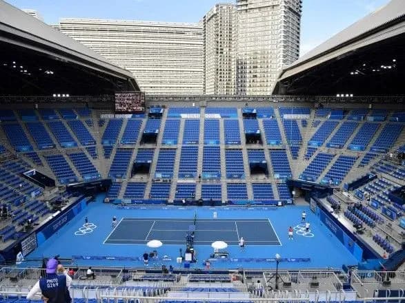 Олімпіада-2020: черговий тепловий удар - іспанська тенісистка не змогла завершити матч тенісного турніру