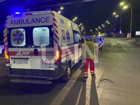 В столице столкнулись скорая и скутер службы доставки