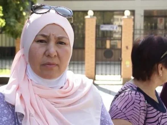 Суд в оккупированном Крыму оставил в силе штраф матери фигуранта дела "Хизб-ут-Тахрир"