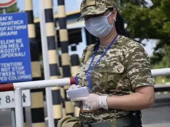 Через буревій на Закарпатті припинив роботу пропускний пункт на кордоні з Угорщиною