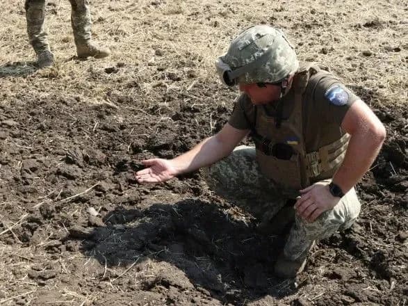 Бойовики обстріляли хлібне поле поблизу селища Нью-Йорк
