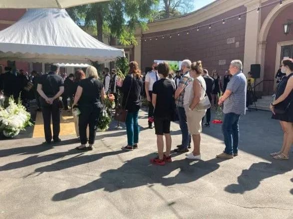 Порошенко, Труханов і вінок від Зеленського. В Одесі попрощалися з Ройтбурдом