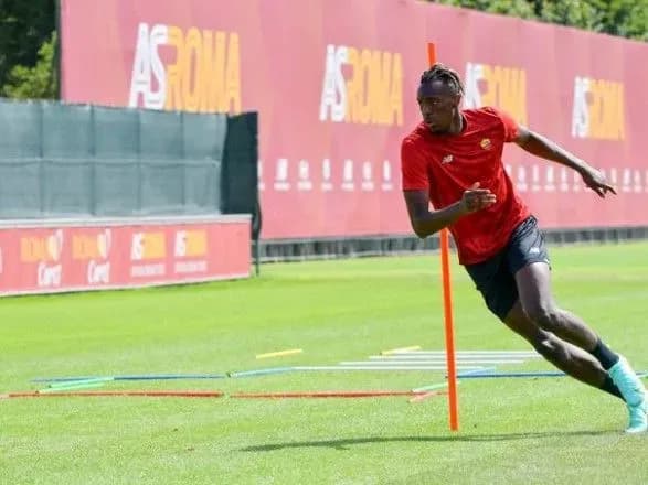 Витратили 40 млн. євро: ФК "Рома" оголосила про придбання нападника "Челсі"