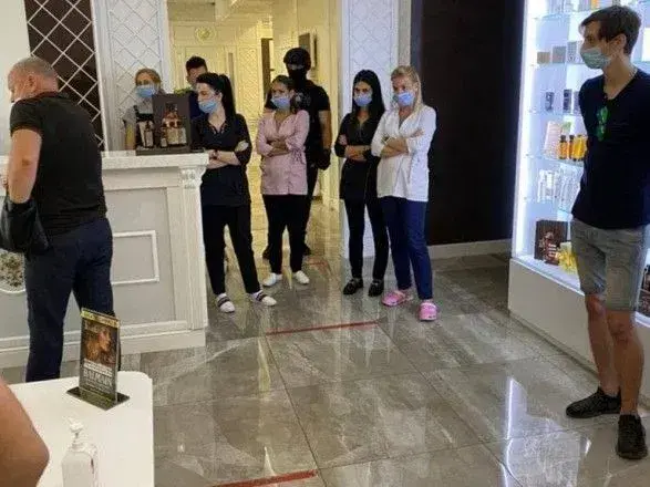 Правоохоронці провели обшук у міськраді Запоріжжя і салоні краси радниці мера Наталії Зайченко