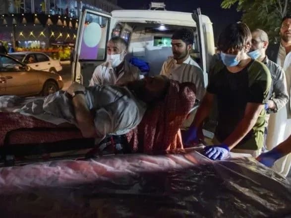 Кількість жертв вибухів в Кабулі зросла до 90