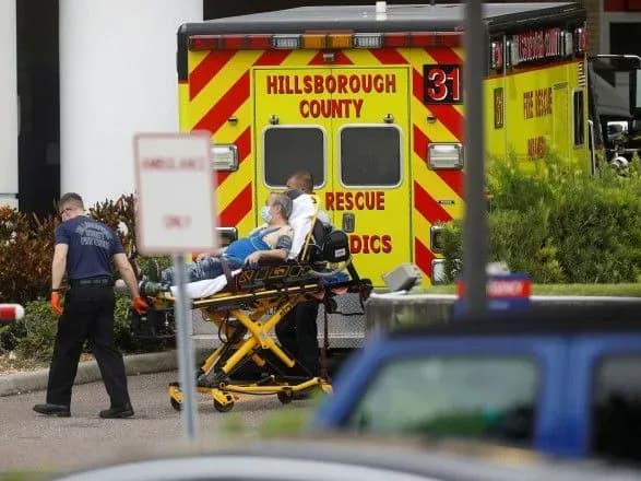 У США новий антирекорд: 100 тисяч госпіталізованих із COVID-19